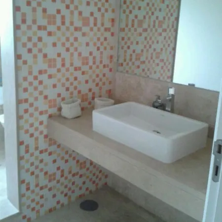 Sousa Villa Alcobaça